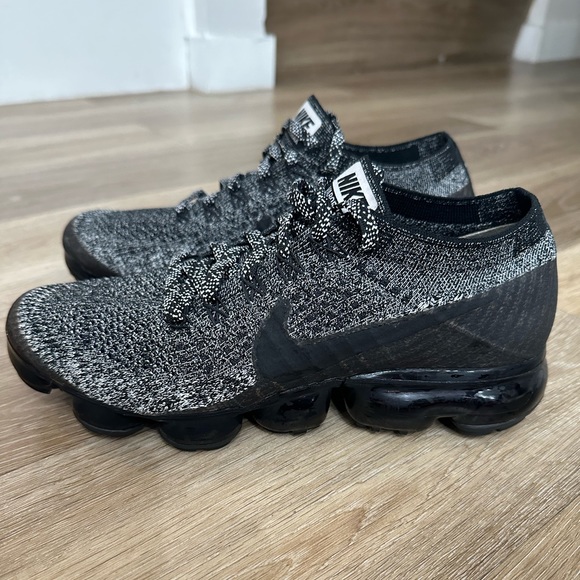 Nike Shoes - NIKE WOMENS VAPOR MAX